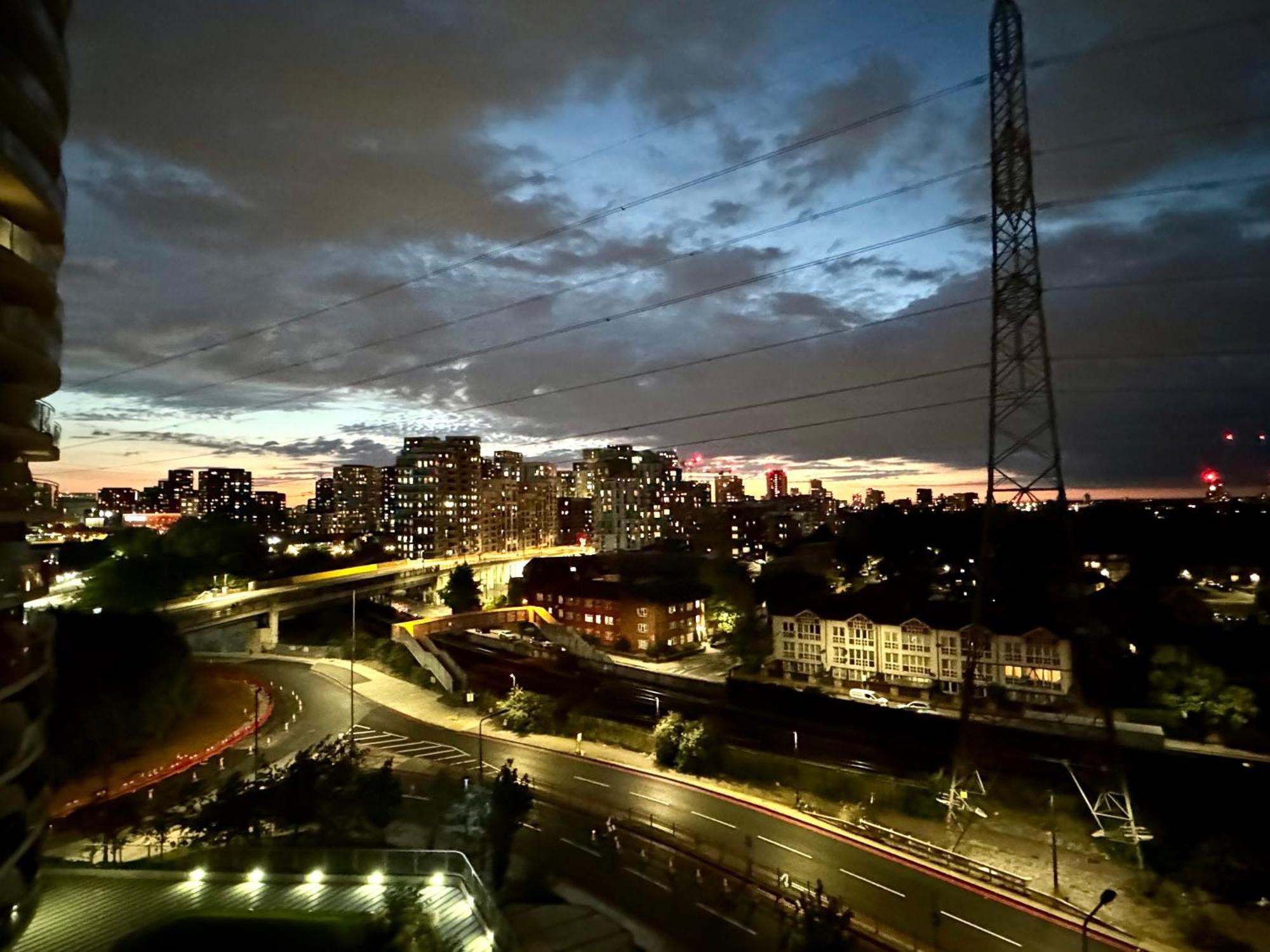 London Excel Cosy Apartment With Balcony & River View Close To O2 Arena, Cable Car, City Hall Exterior foto